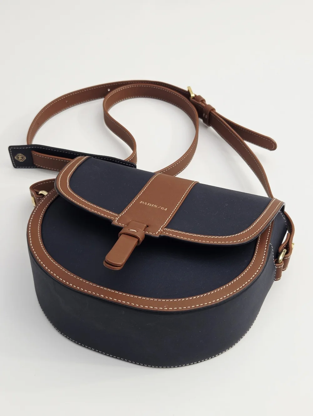 PARIS/64 WINDSOR BAG - NAVY / TAN